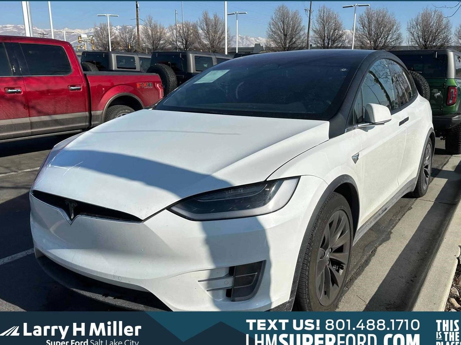 TESLA MODEL X 2018 5YJXCDE23JF127271 image